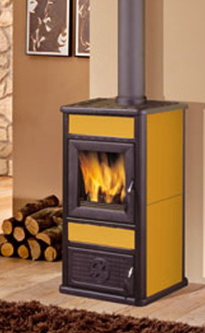 EDILKAMIN modelo MISS 7,2 Kw. Fuego de vermiculita. Troncos de leña de máximo 33 cm verticales. Salida humos Ø 13 macho.Laterales de cerámica ocre o vainilla.