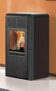 EDILKAMIN modelo POINT de 8 Kw. Fuego de vermiculita. Panel sinóptico en el top. Salida humos macho lateral derecha e izquierda, posterior y superior. Telecomando en dotación. Laterales de acero top y perfiles laterales de cerámica burdeos / blanco crema 