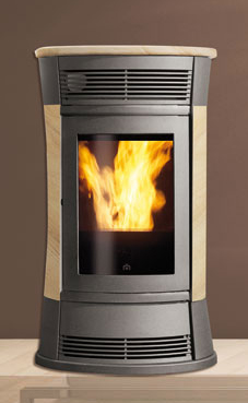 EDILKAMIN modelo CAMEO 15 Kw laterales y top de piedtra arenaria. Kit hidráulico incorporado con vaso expansión cerrado, circulador y válvula de seguridad.