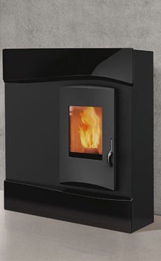 EDILKAMIN modelo DAISY 20 Kw laterales, top y decoraciones de ceramica blanco crema / ceramica roja /ceramica negro pulido. Kit hidráulico incorporado con vaso expansión cerrado, circulador y válvula de seguridad.