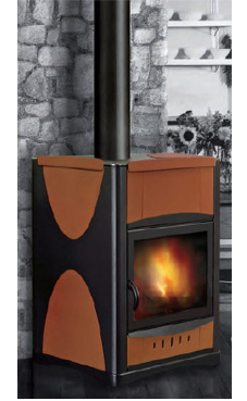 GREENHEISS modelo IDROPIU 30 de 30 Kw. Acabados ocre ,marfil  y rojo burdeos. Consumo 7,5 Kg./hora