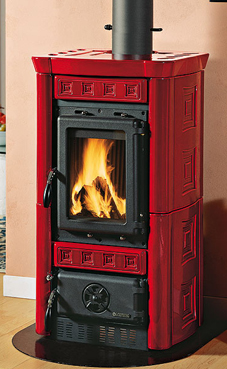 NORDICA-EXTRAFLAME modelo GAIA 6 Kw.(burdeos, pergamino o capuchino) Revestimiento exterior de mayólica Puertas de hierro fundido  Cristal ceramico que resiste hasta 750°